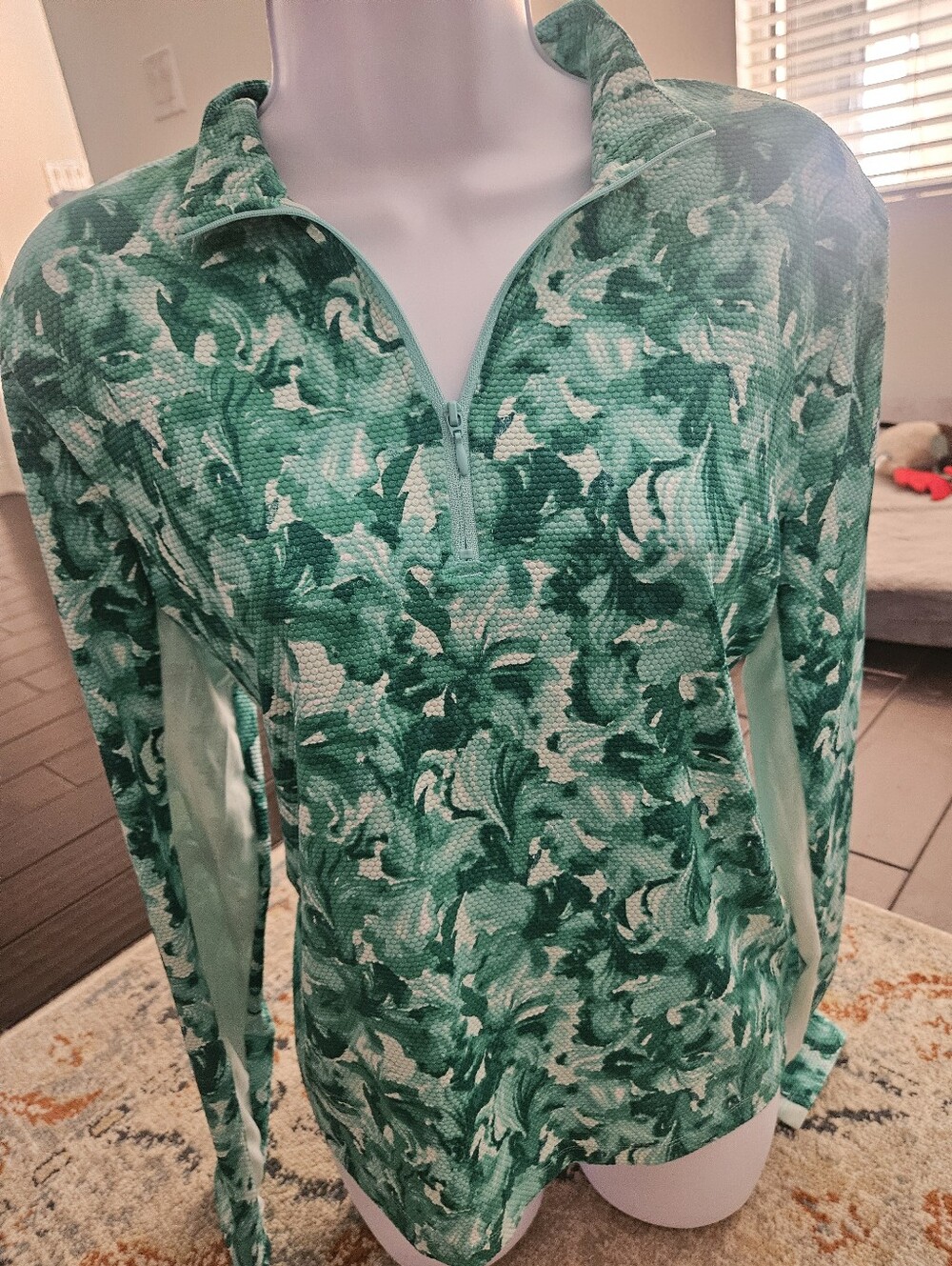 Tommy Bahama Active Green Floral 1/4 Zip Performance Pullover L